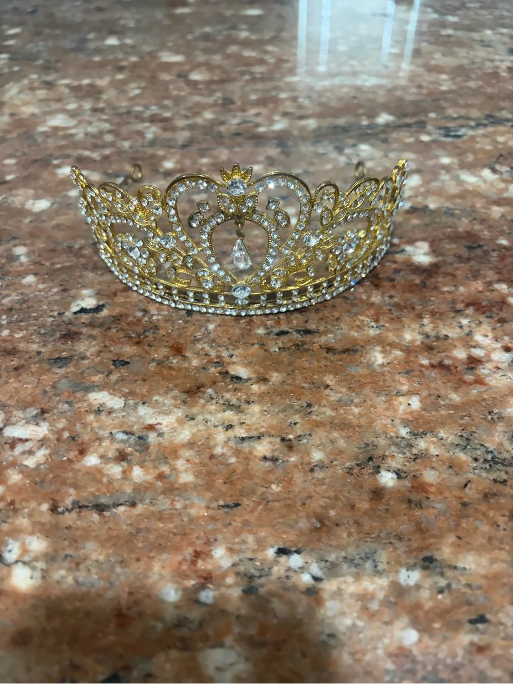 N/A elegant gold